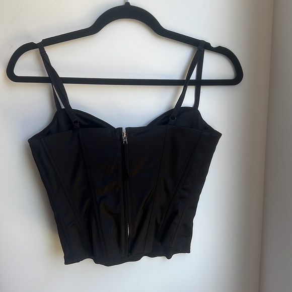 aritzia bustier - Picture 3 of 4
